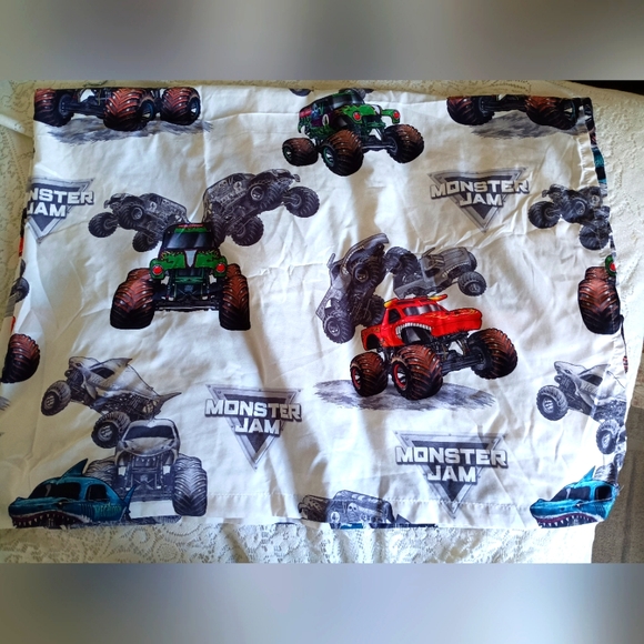 Monster Jam Twin Size Flat Sheet Twin - Picture 1 of 4